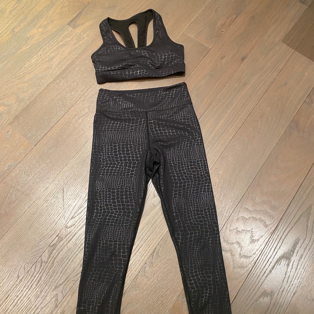 Workout Set - Picture 4 of 6